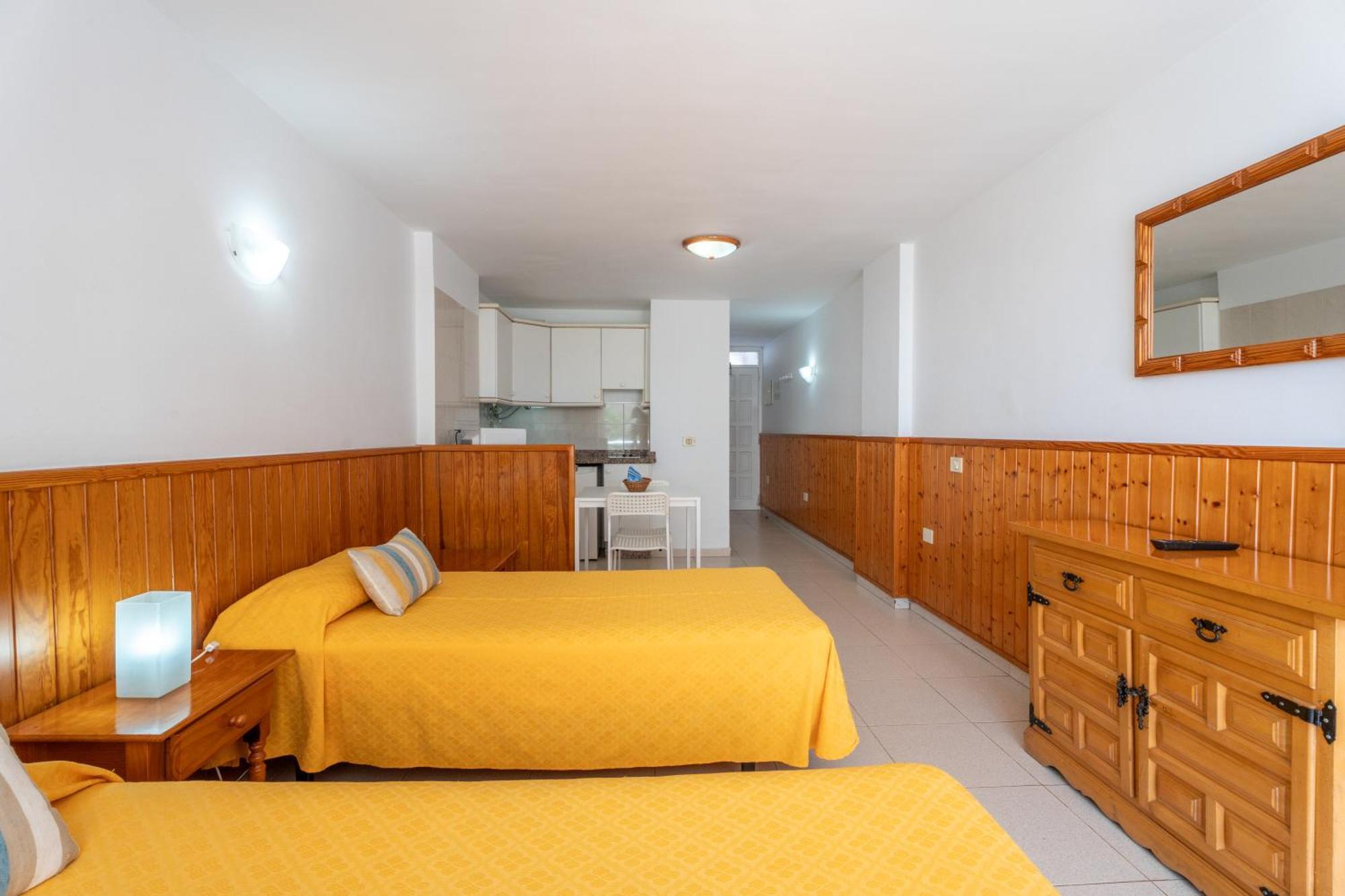 Apartamentos Borinquen Playa de las Americas  Exteriér fotografie
